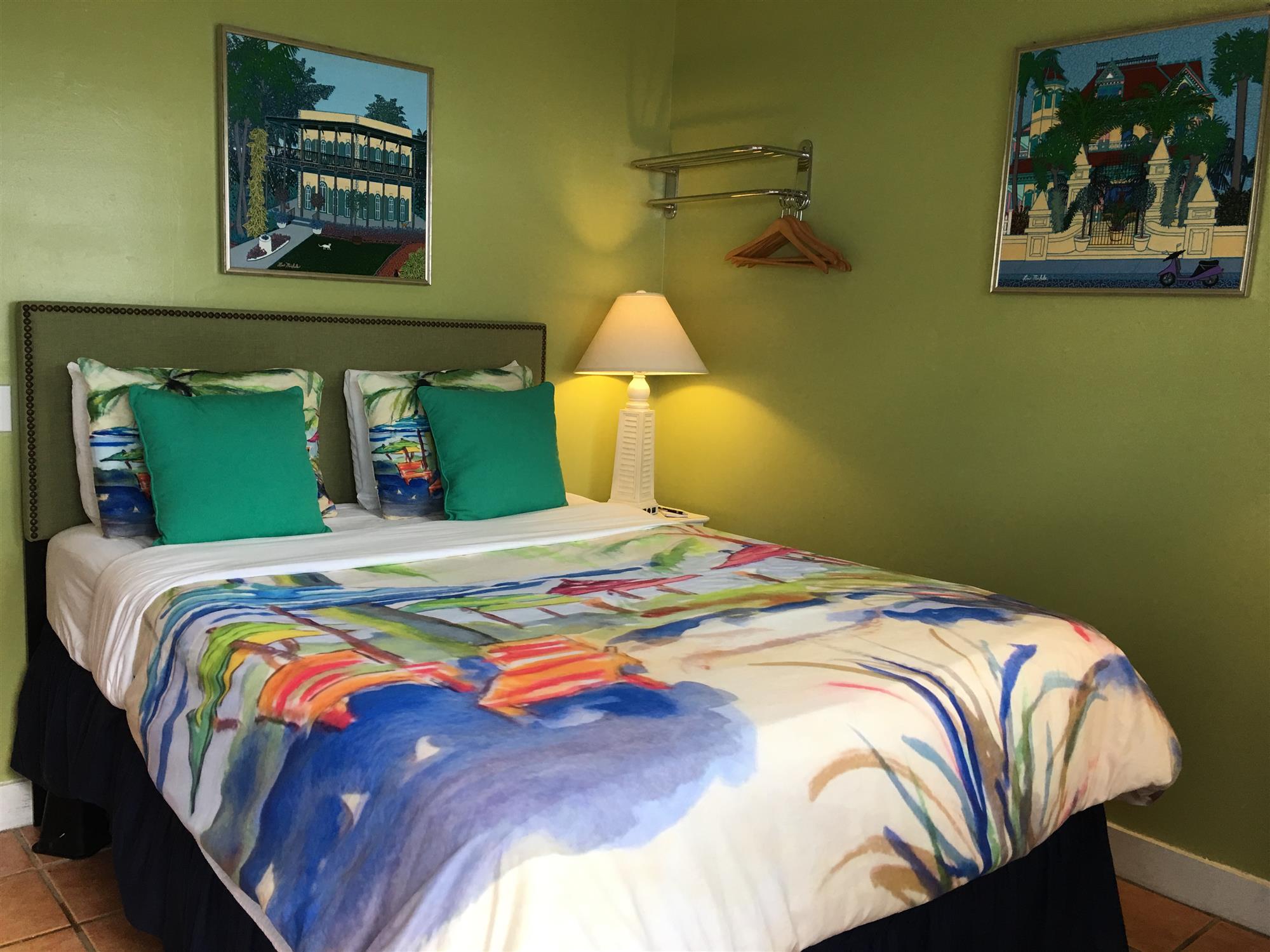 Dominica - Queen Bedroom
